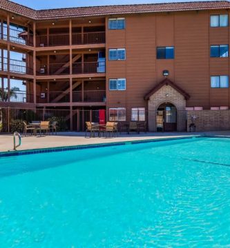 SureStay Plus Hotel by Best Western Lompoc 10