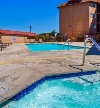 SureStay Plus Hotel by Best Western Lompoc 11