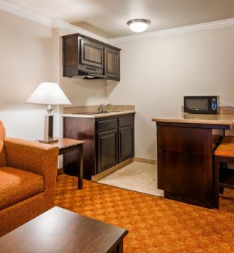 SureStay Plus Hotel by Best Western Lompoc 9